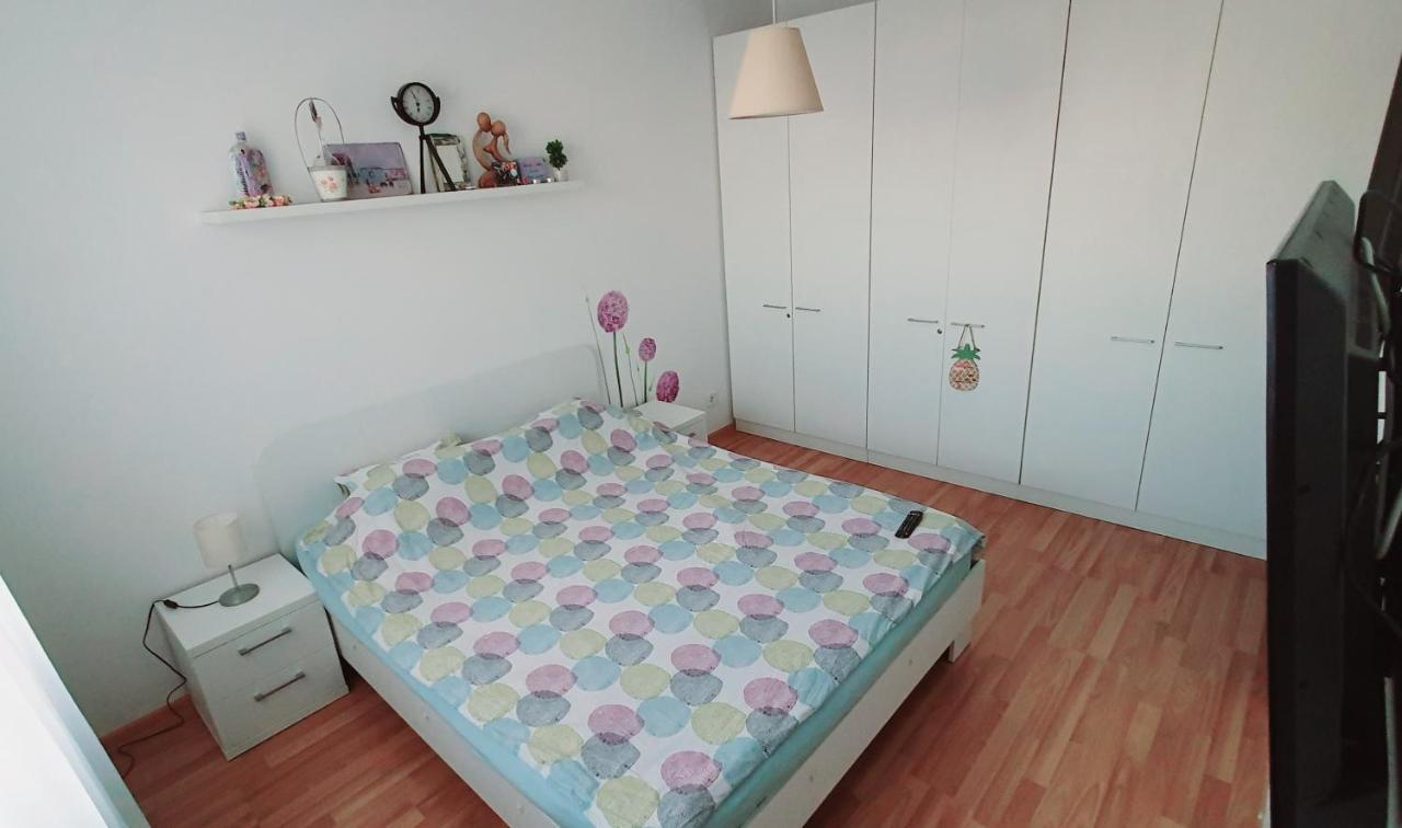 Cozy Apartament 3 Min To Subway 24H7 Check In Popesti-Leordeni Exterior foto